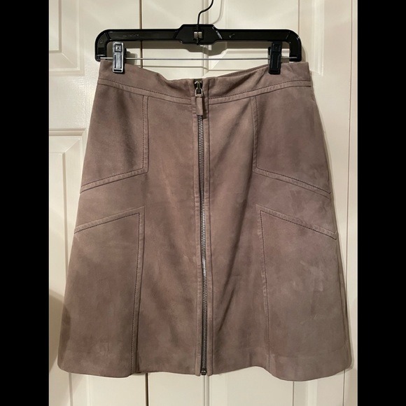 Lafayette 148 suede skirt - Picture 2 of 7